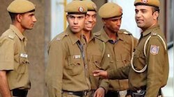 सावन के पहले सोमवार को संतकबीरनगर में दो मंदिरों में शिवलिंग खंडित किए