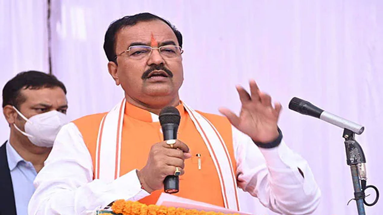 'जहां मदरसा, वहां पनपता है आतंकवाद', केशव मौर्य के बयान से UP की सियासत में भूचाल