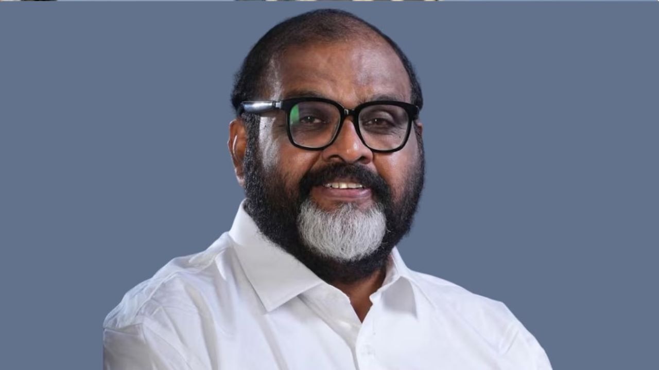 केरल : 'बस के पैसे नहीं, पर बच्चा प्राइवेट स्कूल में पढ़ता है'; मंत्री जी के 'ज्ञान' से लोगों में गुस्सा