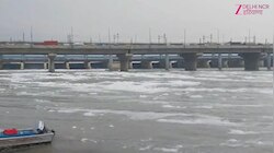 दिल्ली में बाढ़ का खतरा? कालिंदी कुंज में उफनती यमुना, ओखला बैराज के 4 गेट खुले