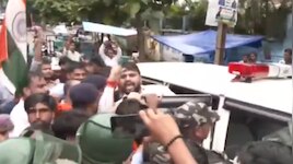 CM आवास घेरने जा रहे ABVP कार्यकर्ताओं को पुलिस ने रोका तो शुरू हो गया टकराव