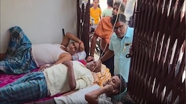 सहरसा में पूजा का प्रसाद खाने से 100 से ज्यादा लोग बीमार,मरीजों का घर-घर चल रहा इलाज