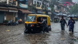 Delhi में मानसून की मार, जलभराव ने रोकी रफ्तार!देखें किन इलाकों का रहा सबसे बुरा हाल