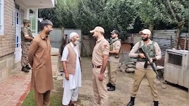 Jammu Kashmir में JeI पर बड़ा एक्शन, सोपोर में 26 ठिकानों पर एक साथ पहुंची पुलिस