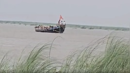 बेगूसराय में गंगा का रौद्र रूप: तेजी से बढ़ रहा जलस्तर, गांवों की ओर बढ़ा पानी