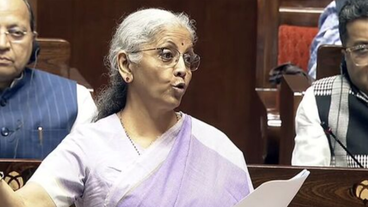 UPI पर नहीं लगेगा कोई नया चार्ज, संसद से टैक्सेशन बिल पास; वित्त मंत्री बोलीं- 'अभी भी फ्री रहेगा डिजिटल पेमेंट'