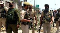 फ्री पोल्ट्री फीड के नाम पर ड्रग्स, प्रेमिका के पति को फंसाने की साजिश; हुआ भंडाफोड़