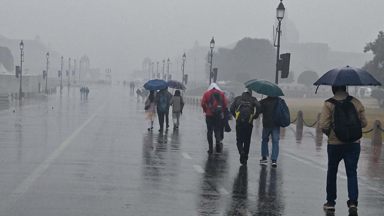 मानसून सुपर एक्टिव: 17 राज्यों में भारी बारिश का अलर्ट
