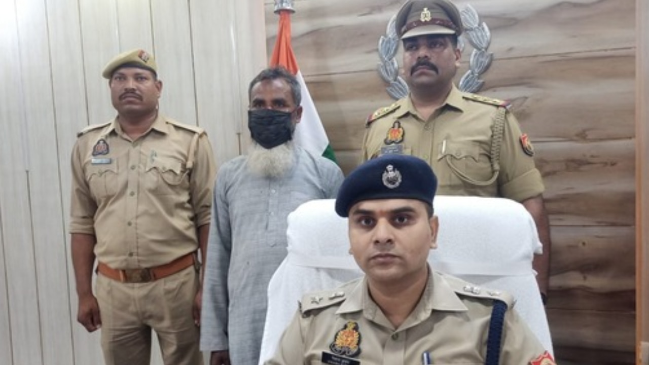 चोरी के शक में खंभे से बांधा, बेरहमी से पीटा... बलरामपुर में युवक की मौत से मचा हड़कंप, मुख्य आरोपी गिरफ्तार