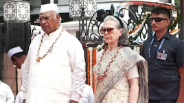वंदे मातरम् पर बंकिम चंद्र चट्टोपाध्याय के वंशज का सोनिया को पत्र, कहा- माफी मांगो
