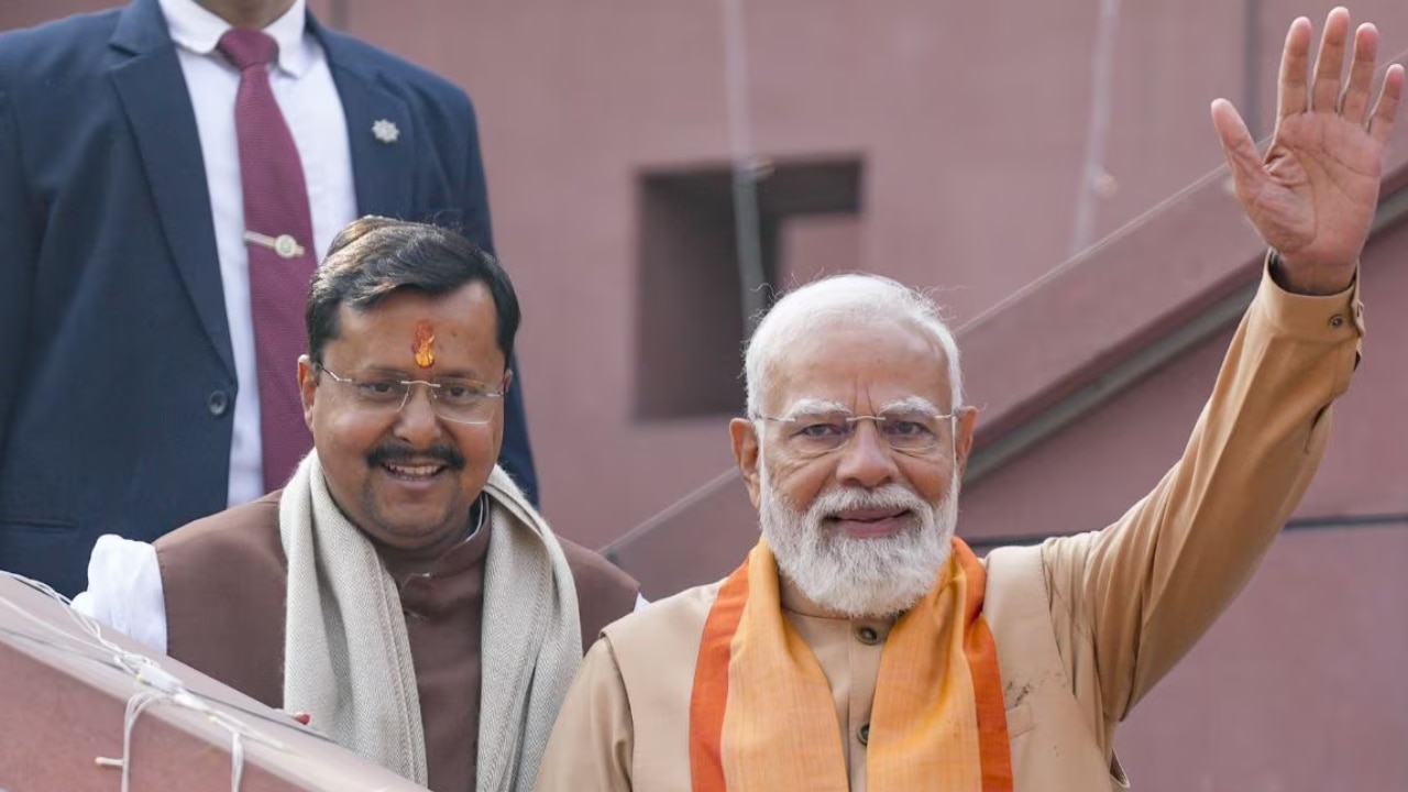 यूपी से स्मृति ईरानी, गुजरात से हेमांग जोशी... 2027 चुनाव से पहले BJP की नई टीम तैयार, चुनावी राज्यों में किसे मिली कमान और क्या होंगी चुनौतियां?