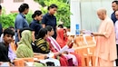 रास्ता न दिला पाएं तो लेखपाल, कानूनगो, तहसीलदार सबको सस्पेंड करो... लापरवाह अफसरों पर सीएम योगी दिखे सख्त