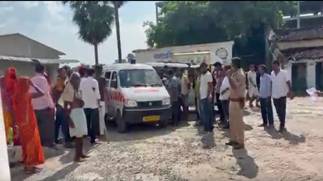 मुजफ्फरपुर डबल मर्डर: आपसी रंजिश में पट्टीदार ने दादा-पोती की चाकू घोंपकर की हत्या, बचाने पहुंचे बेटे पर भी जानलेवा हमला