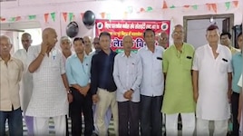 जमुई में पेपरलेस रजिस्ट्री के विरोध में दस्तावेज लेखकों की अनिश्चितकालीन हड़ताल