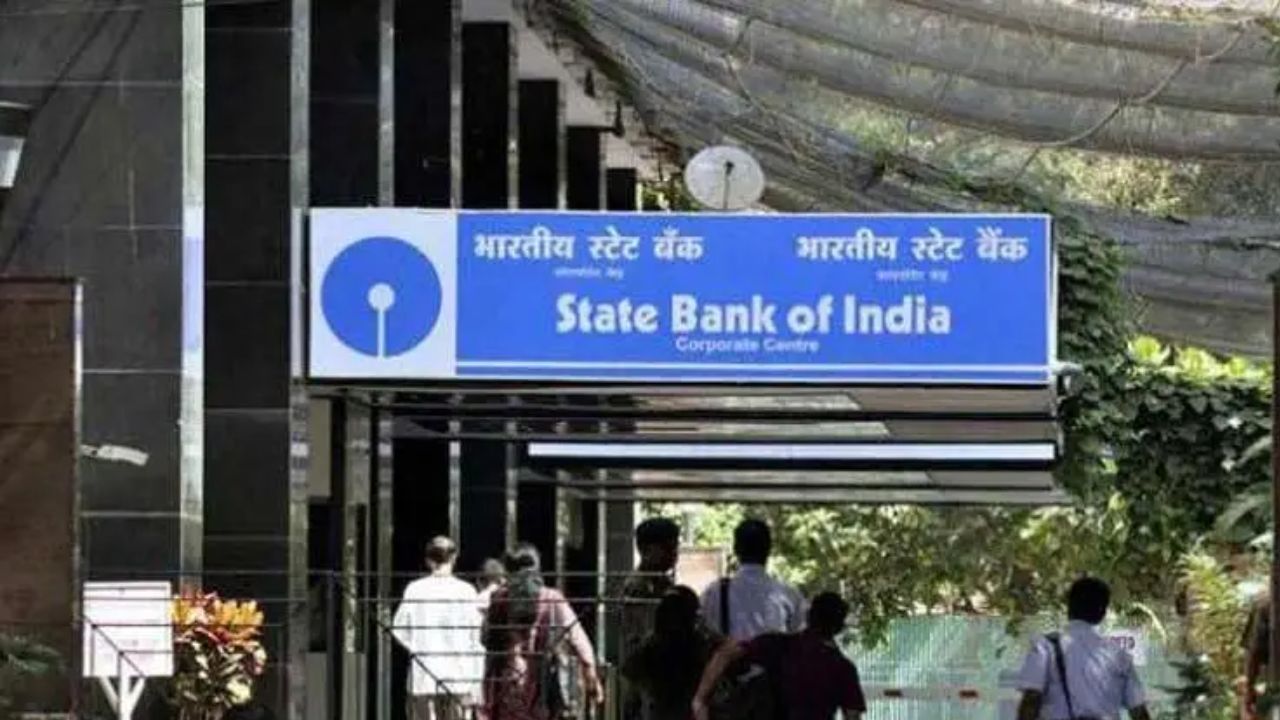 SBI Cash Withdrawal Charges: 1 अक्टूबर से बदलेंगे कैश निकासी के नियम, 4 ट्रांजैक्शन के बाद लगेगा चार्ज