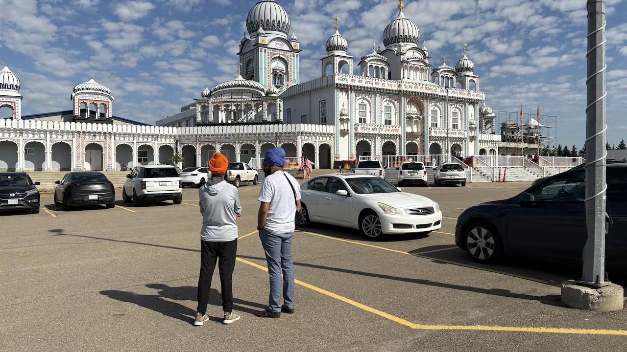 'कोई अपने पूजास्थल में असुरक्षित महसूस न करे', कनाडा में नानकसर गुरुद्वारे पर हमले के बाद बोले PM कार्नी