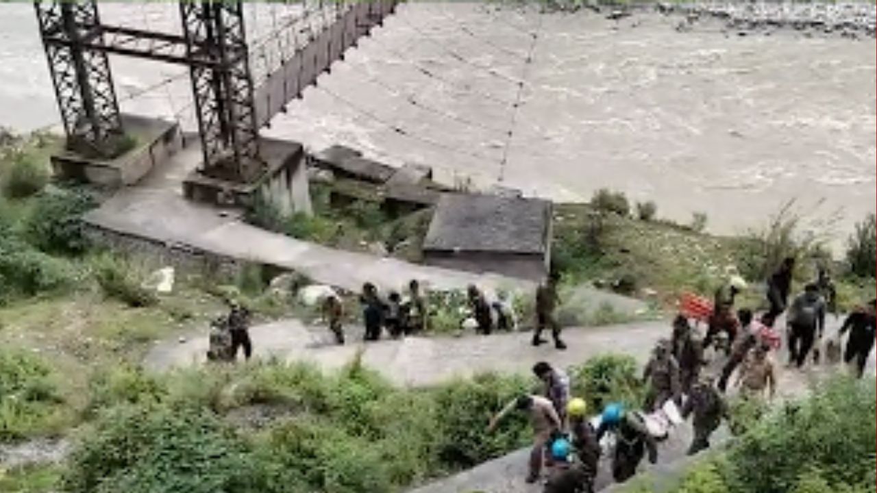 चमोली तमक आपदा: 12 दिन बाद बड़ी खबर, सर्च ऑपरेशन में मिला BRO जवान पंकज सिंह का शव