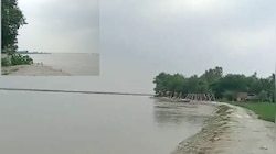 खतरे के निशान से 50 सेमी ऊपर बही नदी, योगी सरकार के एडवांस प्लान से टला कटान
