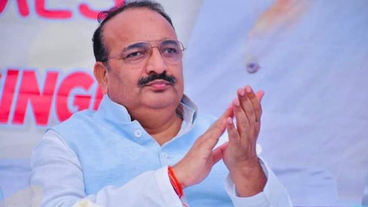 सपा राज का डर भूली नहीं हैं महिलाएं, यूपी फिर माफियाराज नहीं चाहता...अखिलेश-डिंपल के महिला सम्मान के दावे पर BJP का वार