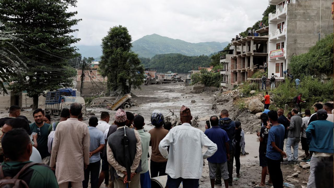 नेपाल की तबाही में सैकड़ों भारतीय लापता, कैलाश मानसरोवर की यात्रा पर गए थे; तमिलनाडु-बंगाल समेत कई राज्यों के लोग शामिल
