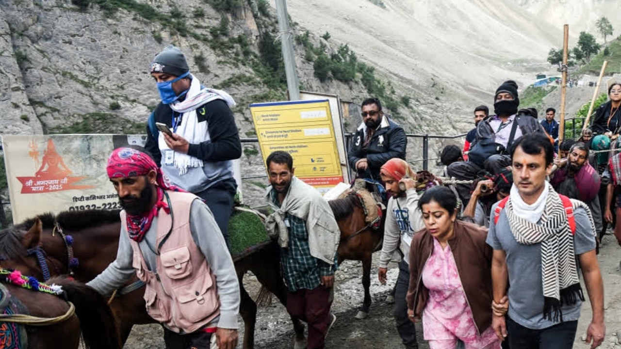 खराब मौसम और आतंकी चुनौतियों के बीच अमरनाथ यात्रा का शानदार समापन, 4.80 लाख तीर्थयात्रियों ने किए पवित्र गुफा के दर्शन