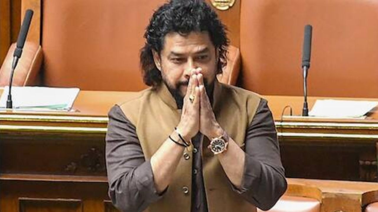 'दलितों जीने का हक नहीं ...', इस्तीफा देकर प्रेस कॉन्फ्रेंस में रो पड़े मंत्री कर्नाटक के मंत्री; कांग्रेस को बड़ा झटका