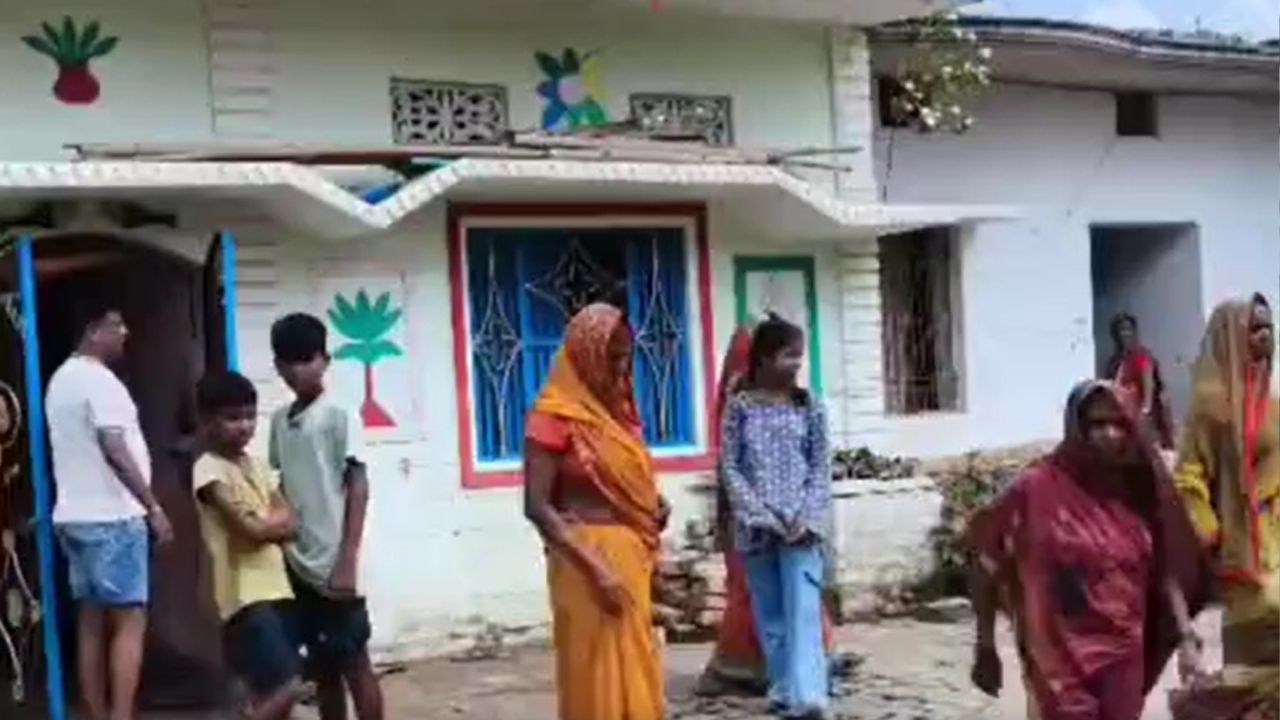 सारण: पति की मौत की खबर सुन पत्नी ने भी लगाया फंदा, वीडियो कॉल पर देखा था पति का शव, 9 महीने पहले हुई थी शादी