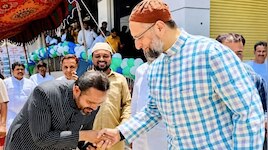 ओवैसी ने पार्टी से बाहर निकाला, तो MLC पद छोड़ने से किया इनकार; अब मिर्जा रहमत बेग