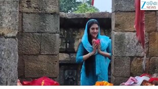କାହା ପାଇଁ ମାନସିକ କରିଛନ୍ତି ଅଭିନେତ୍ରୀ ବର୍ଷା ପ୍ରିୟଦର୍ଶିନୀ,ଦେଖନ୍ତୁ ଏହି ଭିଡିଓ 
