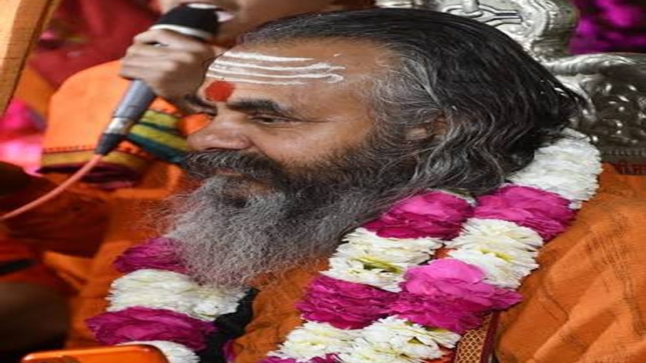 अखिलेश के AI वीडियो पर शंकराचार्य का हमला, बोले-योगी के खिलाफ रचा जा रहा कुचक्र