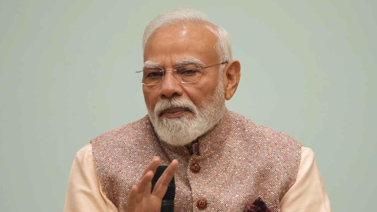 LIVE: मेट्रो से DU के SRCC पहुंचे PM मोदी, थोड़ी देर में Gen-Z के साथ करेंगे संवाद