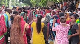 बेगूसराय: बाढ़ के पानी में फैले करंट की चपेट में आने से पिता-पुत्र की दर्दनाक मौत