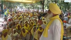 ਮਾਨਸਾ ਡੀਸੀ ਦਫਤਰ ਦੇ ਬਾਹਰ 9ਵੇਂ ਦਿਨ ਵੀ ਕਿਸਾਨਾਂ ਦਾ ਅਣਮਿਥੇ ਸਮੇਂ ਲਈ ਧਰਨਾ ਪ੍ਰਦਰਸ਼ਨ ਜਾਰੀ