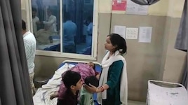 इंदौर से आगरा जा रही बस का टायर फटा, 200 मीटर दूर जा गिरा हिस्सा, 6 यात्री घायल