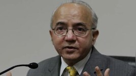 Delhi के पूर्व CS राकेश मेहता ने की आत्महत्या, नोएडा के फ्लैट में मिला शव 