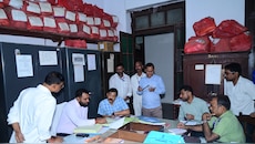 जब डीएम खुद बने 'बड़ा बाबू': मोतिहारी राजस्व कार्यालय का बारीकी से किया निरीक्षण