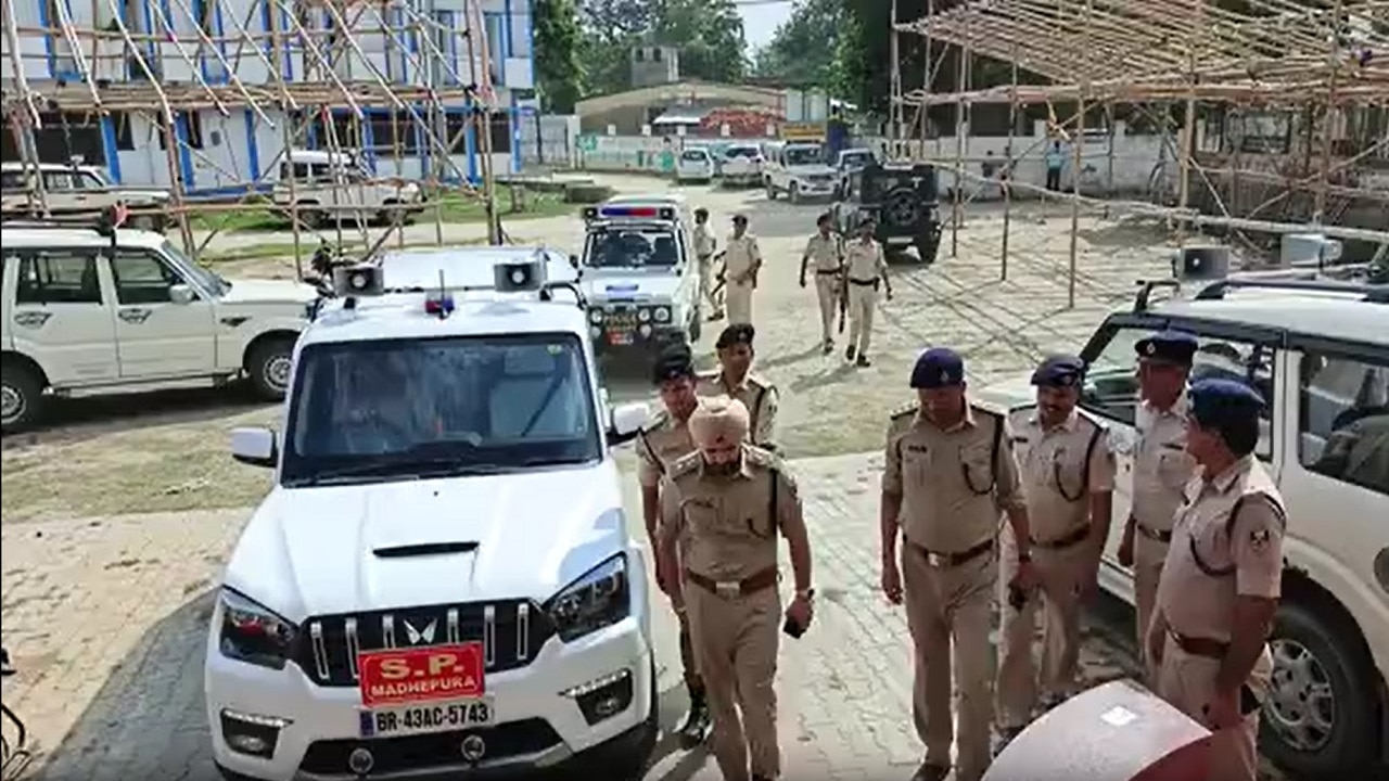 मधेपुरा में 21 केस लटकाने वाले 14 पुलिस अफसरों पर FIR, महकमे में हड़कंप