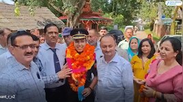 लाड़थ बाड़ी की बेटी अल्का पठानिया बनी लेफ्टिनेंट; गांव पहुंचने पर हुआ भव्य स्वागत