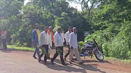 बालोद के जंगलों में निकले बैगा-गुनिया, कहां पहुंचा जड़ी-बूटियों की तलाश में पूरा दल?