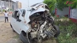 गुरुग्राम में दर्दनाक हादसा, तेज रफ्तार कार ने 4 मजदूरों को रौंदा, 2 की मौत