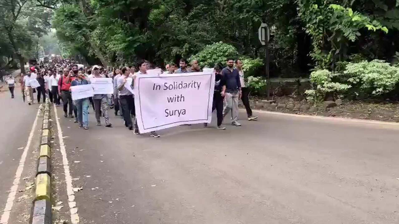 आईआईटी मद्रास फैकल्टी ने प्रोफेसर डूला का किया समर्थन