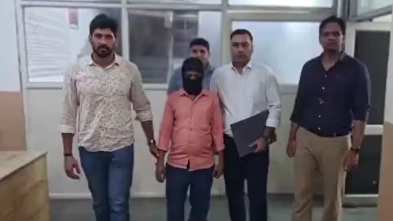 Delhi: 1994 में दो साध्वियों की हत्या और आश्रम डकैती का आरोपी 32 साल बाद गिरफ्तार