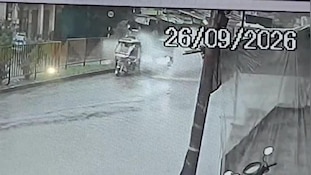 मुरादाबाद में बेकाबू थार ने ई-रिक्शा को उड़ाया, चालक की दर्दनाक मौत; देखिए रोंगटे खड़े कर देने वाला वीडियो
