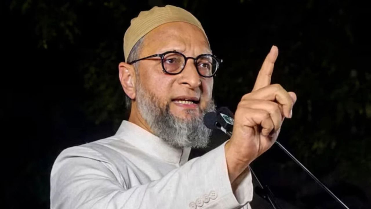 'फिर हैदराबाद में जंतर-मंतर से बड़ा आंदोलन होगा', ओवैसी की EC को सीधी चेतावनी; बोले- मुसलमानों के नाम हटाने की साजिश