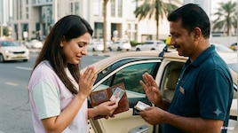 कैब में छूटा वॉलेट,अंदर था पिता का आखिरी फोटो:दुबई में ड्राइवर ने लौटाया तो भावुक...