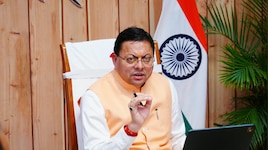 सड़कें गड्ढामुक्त हों, पाइपलाइन के काम पूरे करें; धामी ने अफसरों को दी डेडलाइन