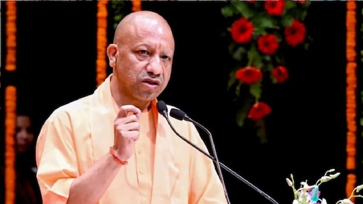 'बेटी के जन्म से सुरक्षित मातृत्व तक...', सीएम योगी ने गिनाई डबल इंजन सरकार की उपलब्धियां, 2017 के बाद बदली यूपी की तस्वीर
