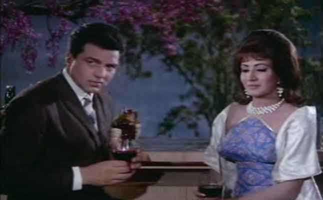 Amitabh bachchan, dharmendra and govinda acted in a film of the same ...