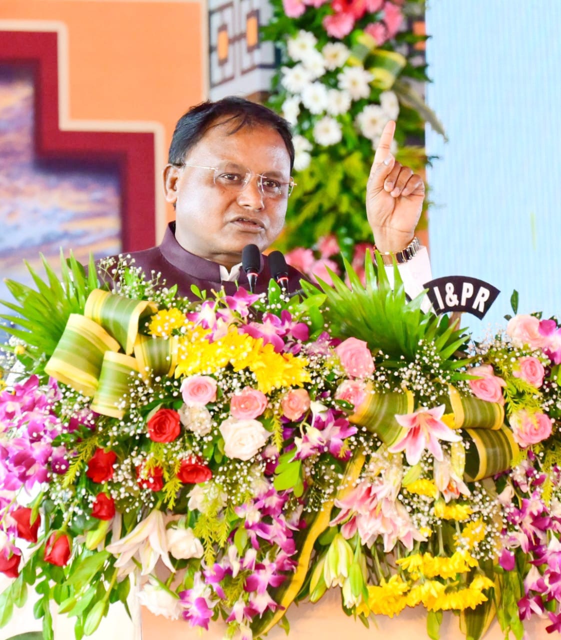 କଳିଙ୍ଗନଗରରେ ୧ ଲକ୍ଷ ୧୫ ହଜାର କୋଟି ଟଙ୍କାର ଶିଳ୍ପ ପ୍ରକଳ୍ପର ଭିତ୍ତିପ୍ରସ୍ତର ସ୍ଥାପନ ଓ ଶୁଭ ଉଦ୍ଘାଟନ କଲେ ମୁଖ୍ୟମନ୍ତ୍ରୀ