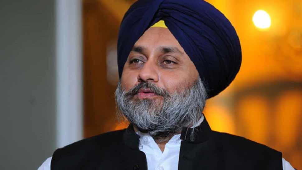 चंडीगढ़: पूर्व जज ने सुखबीर बादल के खिलाफ दर्ज की आपराधिक शिकायत